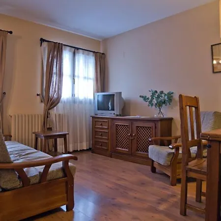 Casa Lavedan * トラマカスティリャ・デ・テナ