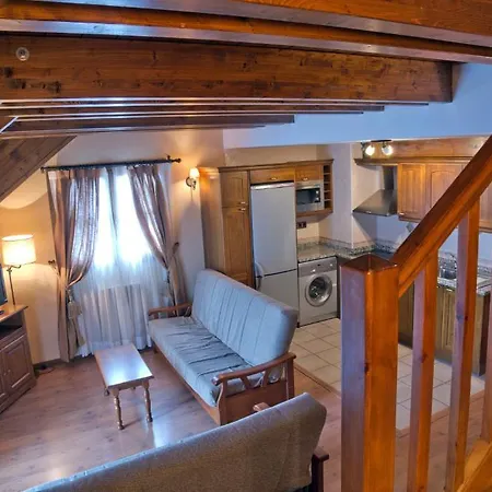 Casa Lavedan * トラマカスティリャ・デ・テナ